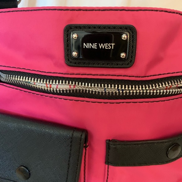 Pretty in Pink - Picture 2 of 7